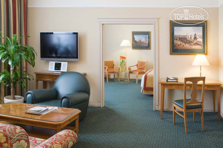 New photos from tourists Safmar Grand Moscow 5*