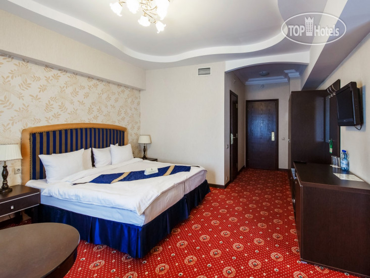 New photos from tourists Moscow Holiday Hotel 4*