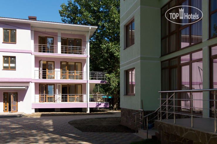 Hotelier's photos Альбатрос 3*