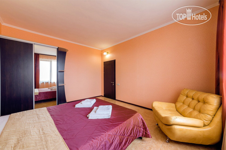 Hotel photo Парус 
