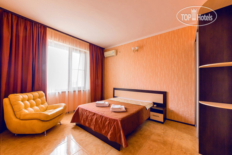 New photos from tourists Парус