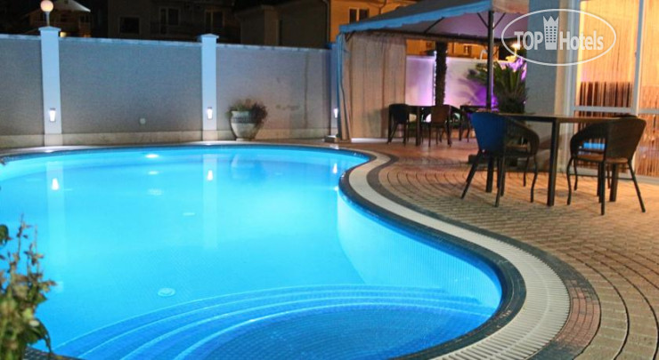 New photos from tourists Ellison Dubai 3*