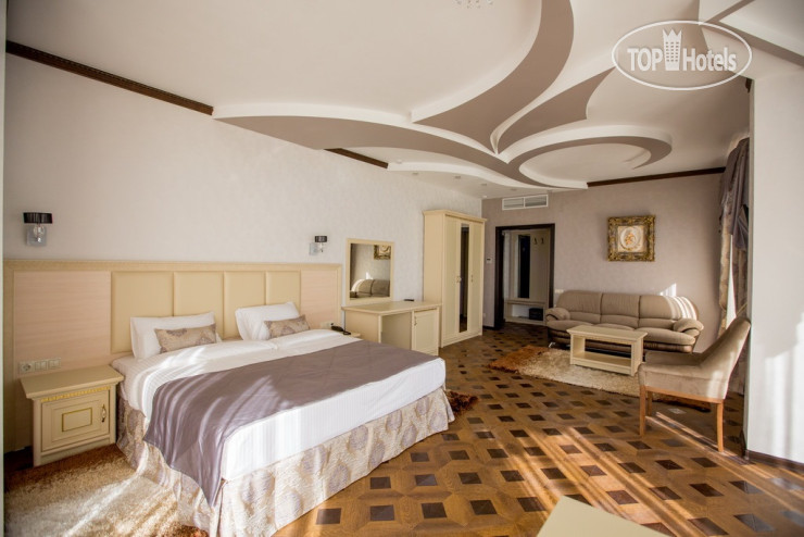 New photos from tourists Shine House 3*