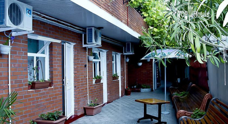 Hotelier's photos На Самбурова 10