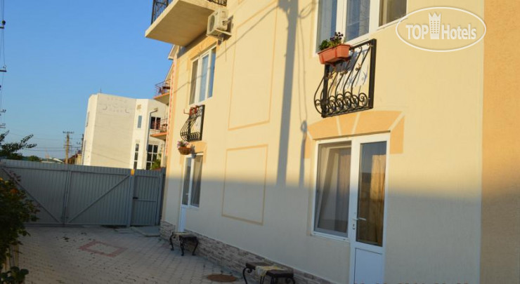 Hotel photo Четыре Лилии 