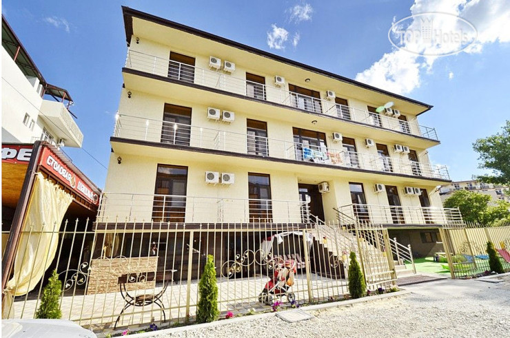 Hotelier's photos Gold
