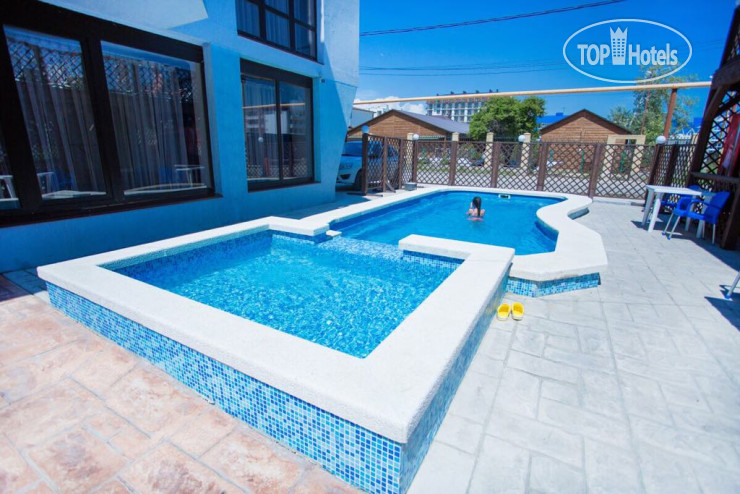 Hotelier's photos Космос у Аквапарка