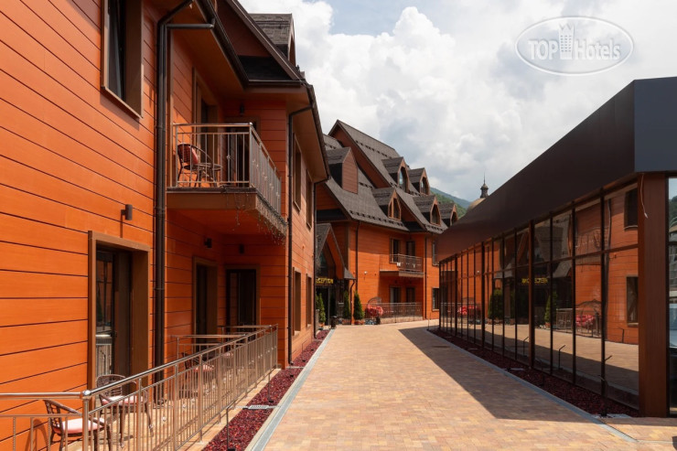 Hotelier's photos Red Wood Hotel