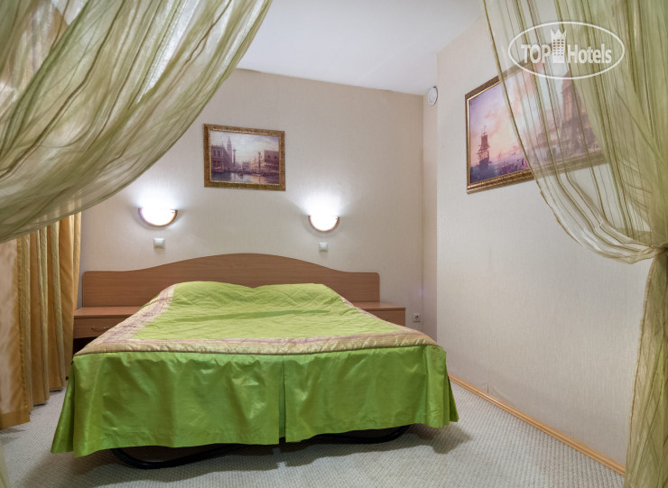 Hotelier's photos Луна 2*