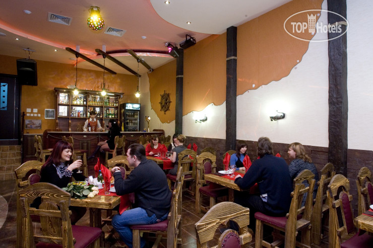 New photos from tourists Алые Паруса 3*