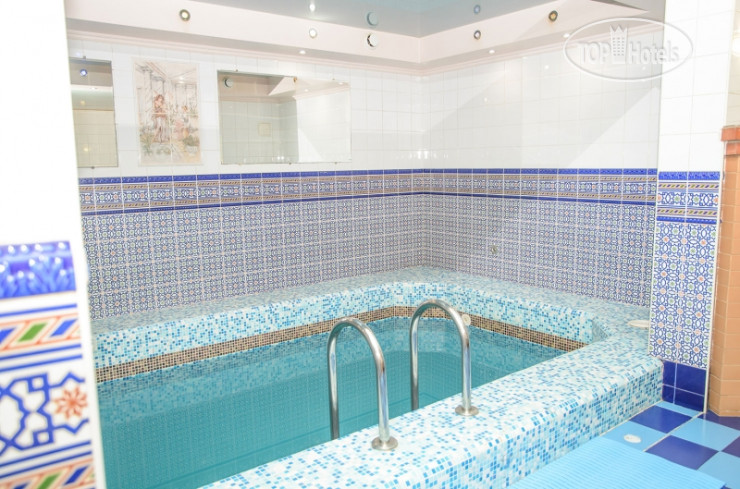New photos from tourists Alexandro House 2*