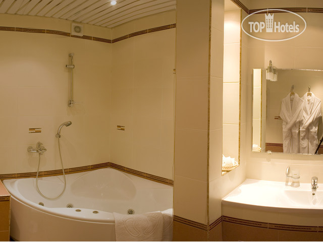 New photos from tourists Эмеральд 4*