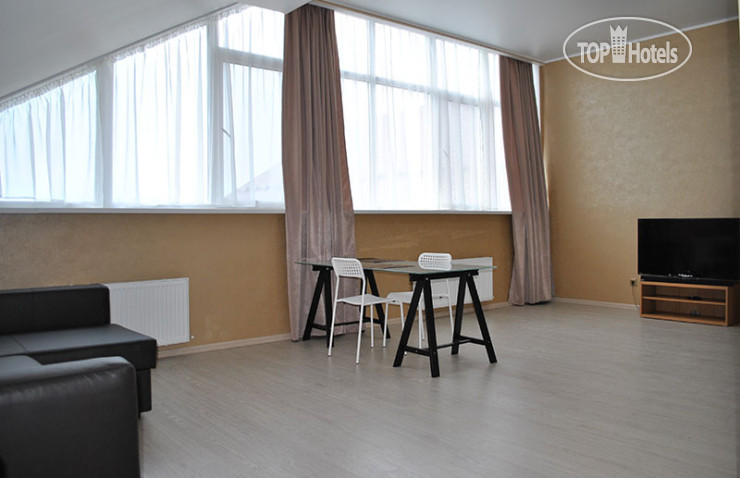 New photos from tourists City Hotel