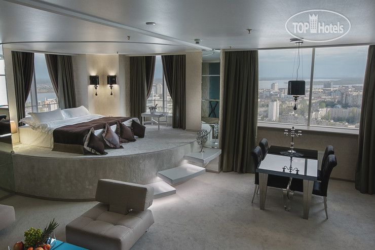 New photos from tourists City Hotel 4*
