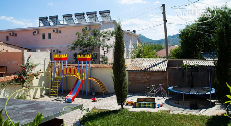 New photos from tourists Камелот