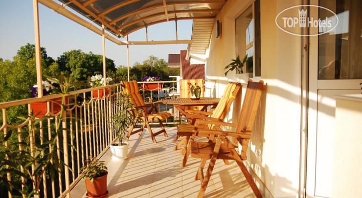 New photos from tourists Sun House