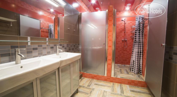 New photos from tourists Crazy Dog Hostel