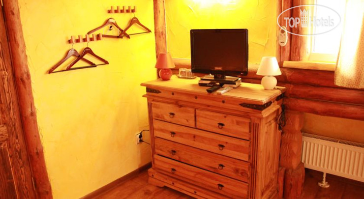 New photos from tourists Indian House