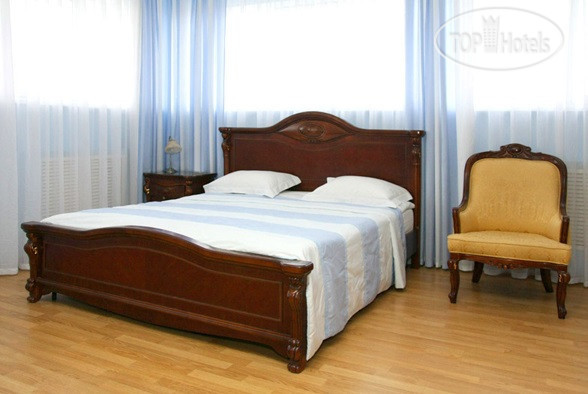 Hotel photo Петровский 