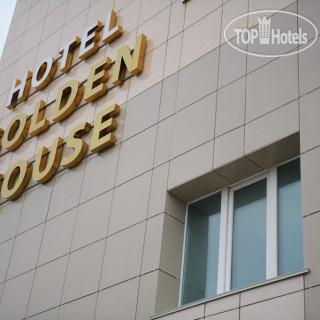 Фото Golden House