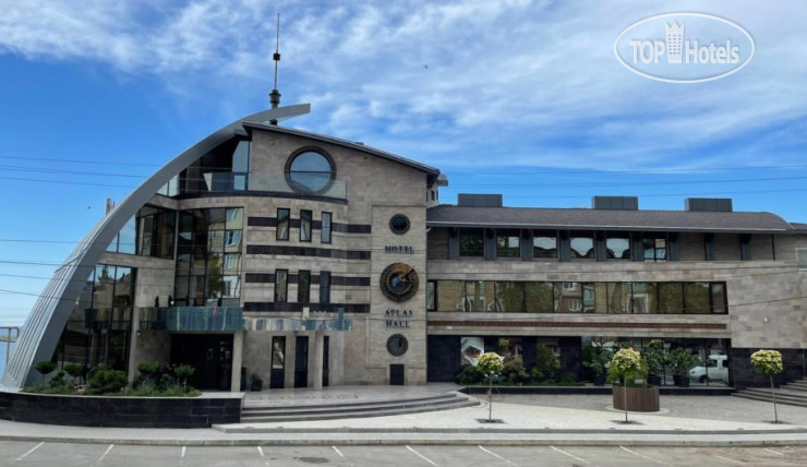 New photos from tourists Atlas Hall