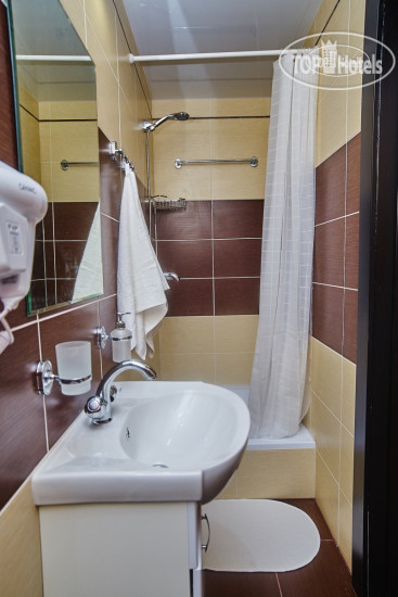 Hotelier's photos Yeiskwind 2*