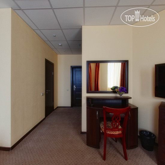 Hotel photo Парус 3*