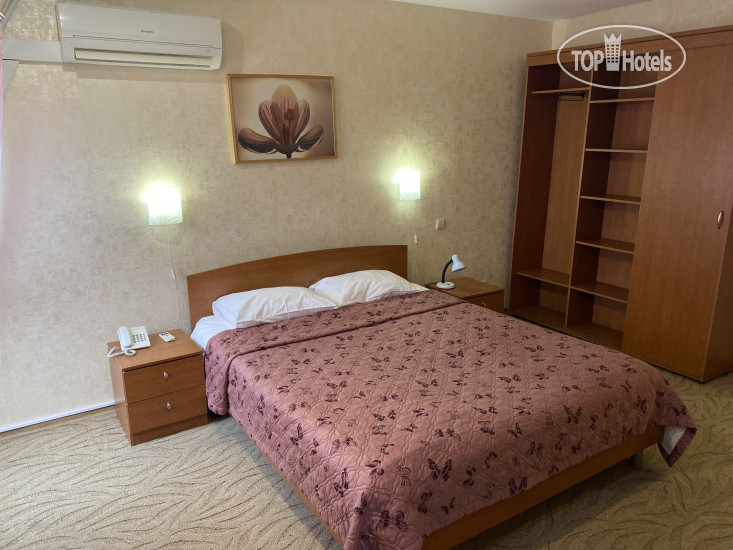 Hotelier's photos Континент ГРК 3*