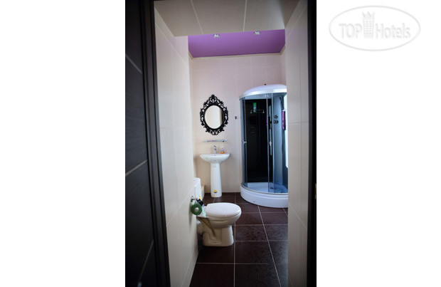 New photos from tourists De Luxe Hotel