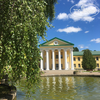 Фото Учебно-оздоровительный комплекс Лесное озеро  