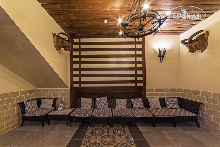 New photos from tourists Zamok Hotel
