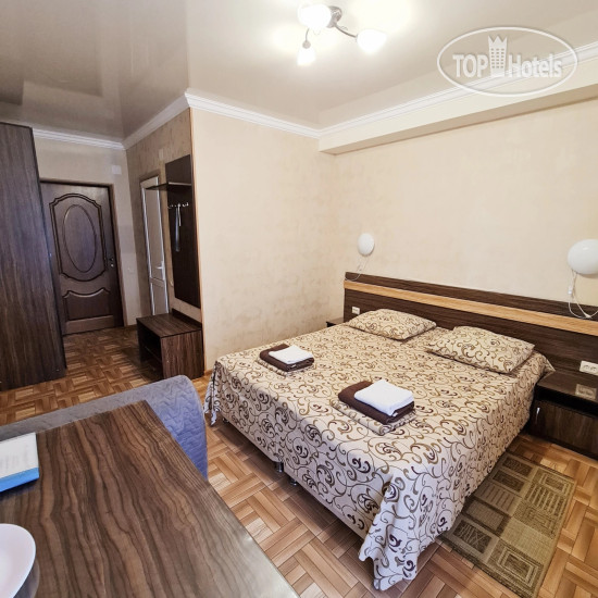 New photos from tourists Mark Inn