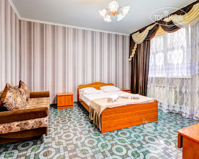 Hotel photo Девятка 