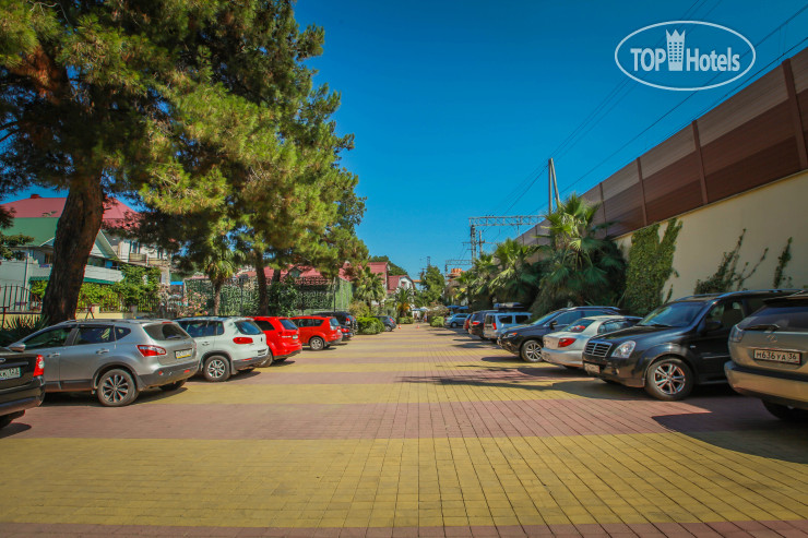 New photos from tourists Генрих 3*