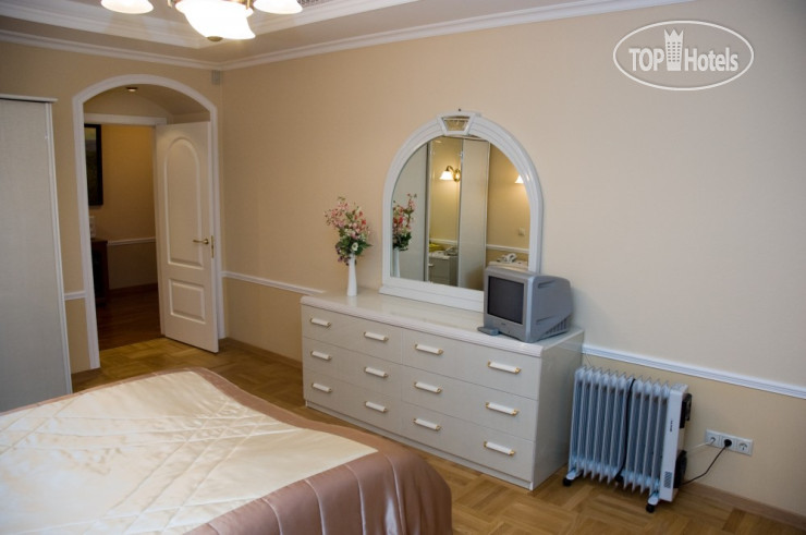 New photos from tourists House of Nationalities 4*