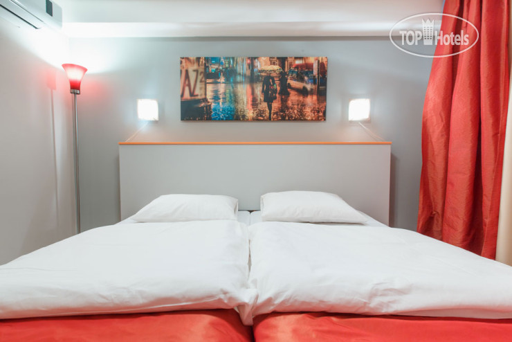 New photos from tourists Art-Hotel Zontik
