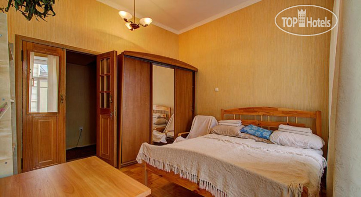 New photos from tourists Opera Guest House