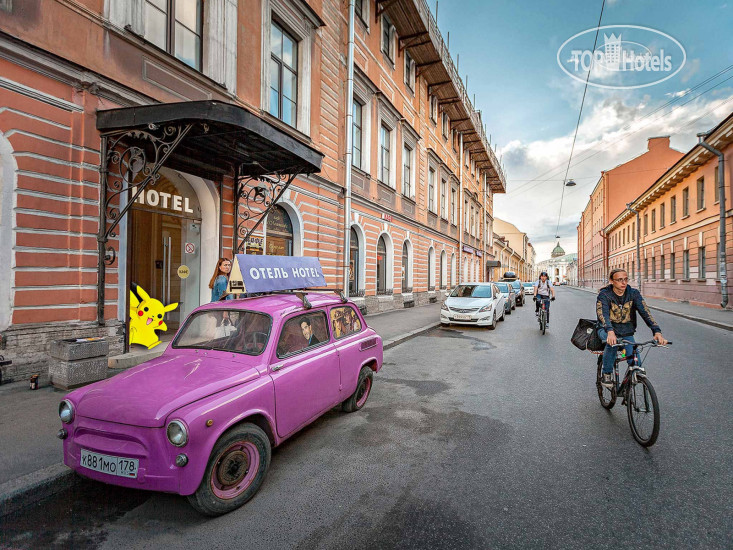 New photos from tourists Друзья у Гостиного Двора