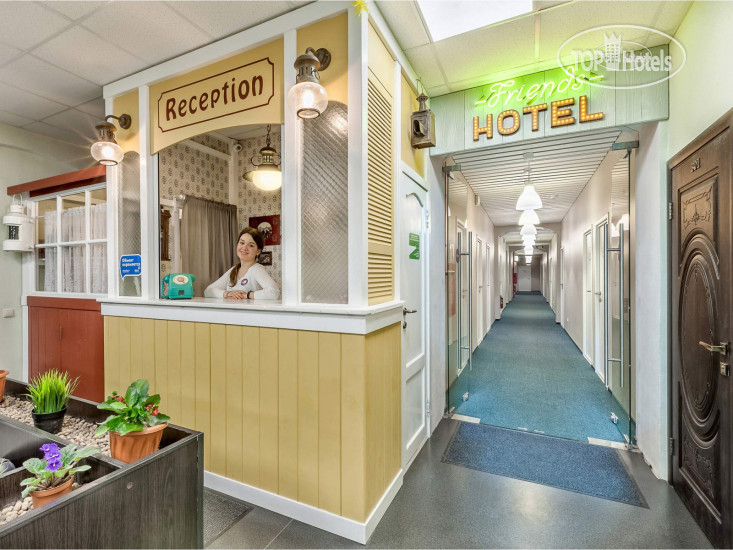 Hotelier's photos Друзья у Гостиного Двора