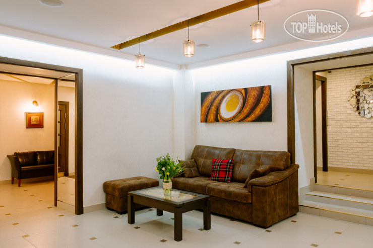 New photos from tourists Diplomat Hotel