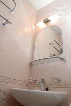 New photos from tourists Nouvelle Europe guest room