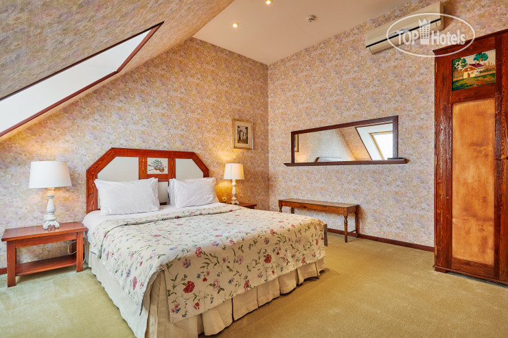 New photos from tourists Alexander House 4*