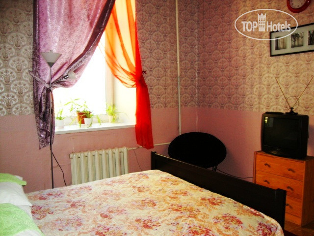 Photos Красный Коврик на Фонтанке (закрыт)