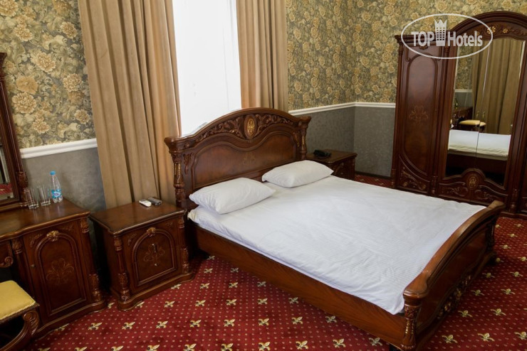 New photos from tourists De Luxe