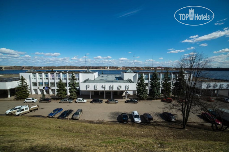 Hotel photo Парус 