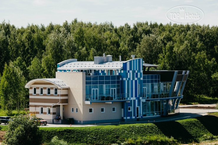 Hotel photo Cruise Hotel 4*