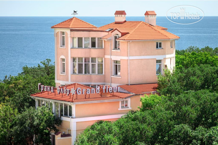 Hotel photo Grand Fleur 2*
