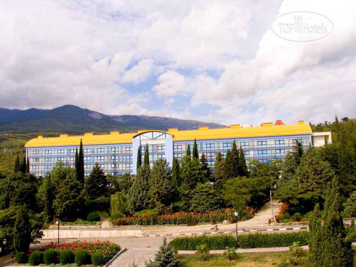 Hotelier's photos ДОЛ Янтарный (МДЦ Артек)
