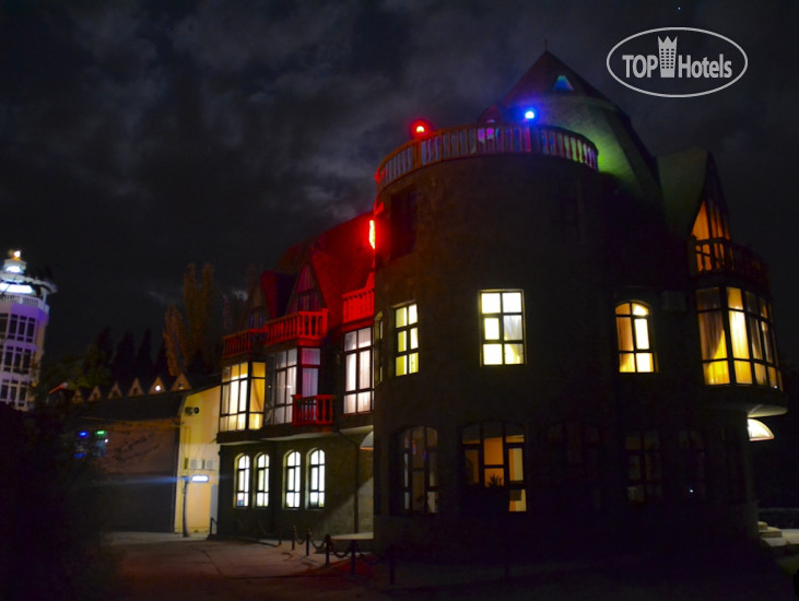 New photos from tourists King Hotel