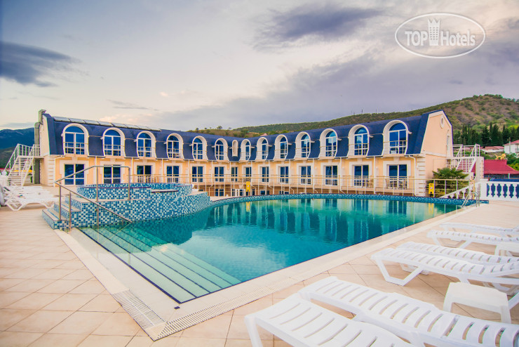 Hotel photo Крымский Центр Оздоровления Неумывакина 3*